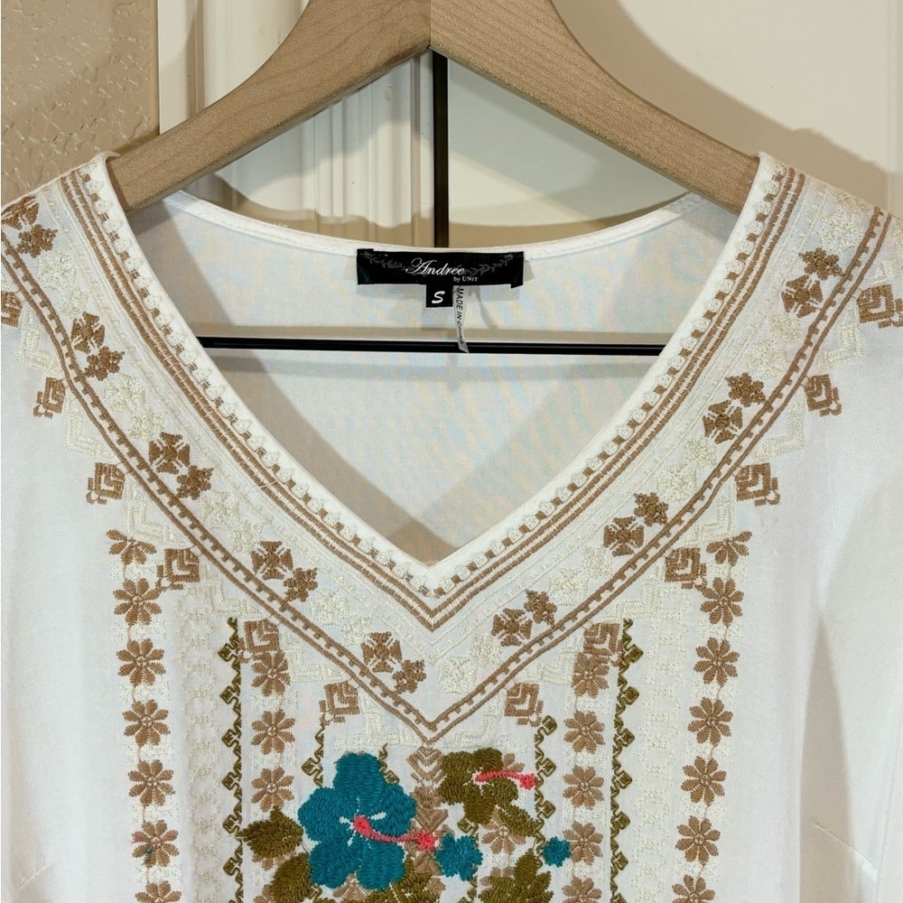 Embroidered Floral Womens Boho Top Bell Sleeves - Picture 9 of 9